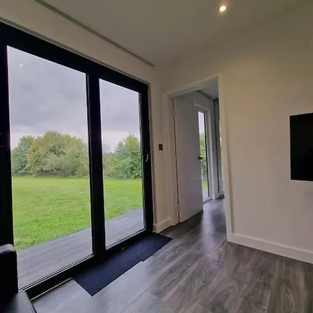 Delightful Cabin Retreat Wrapped By Natural Beauty Dartford Exterior photo